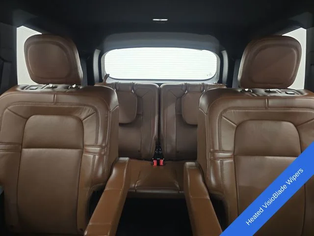 Used 2020 Pristine White Lincoln Reserve image 23