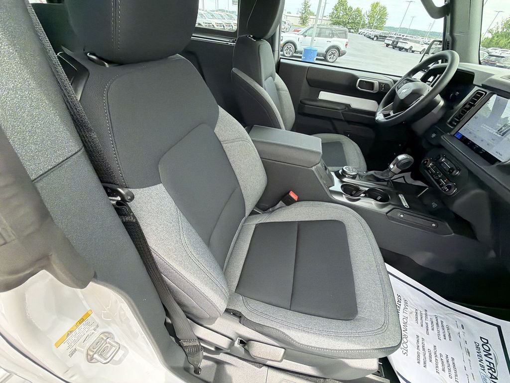 New 2026 Oxford White Ford Base image 29