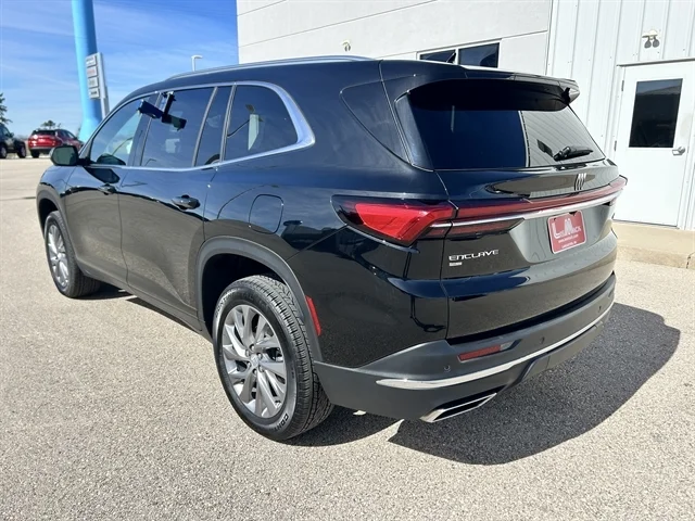 Used 2025 BLACK BUICK Preferred image 9