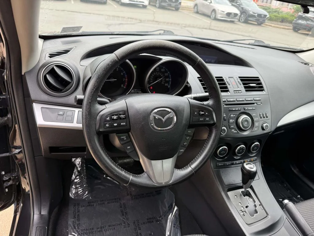 Used 2013 Mazda MAZDA3 i Touring with VIN JM1BL1VP4D1786977 for sale in Sterling, VA