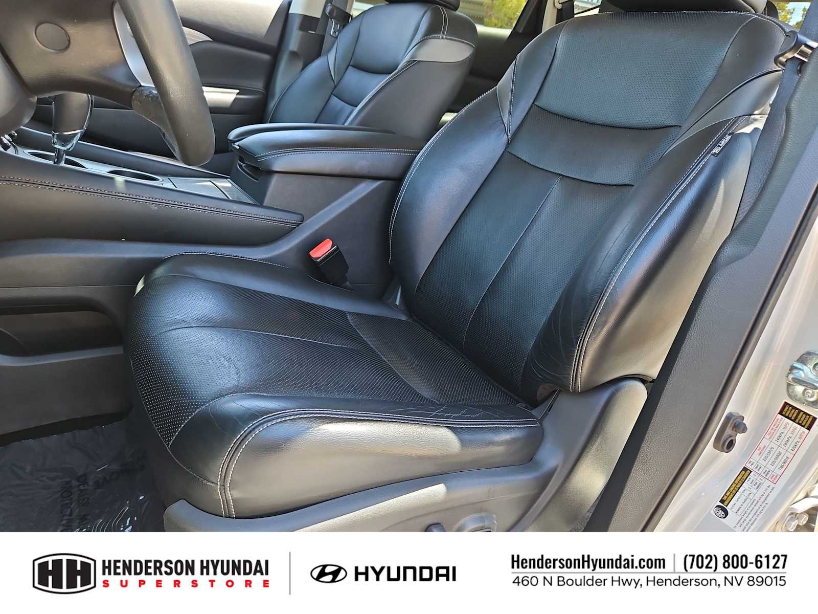 Used 2015 Brilliant Silver Metallic Nissan Platinum image 17