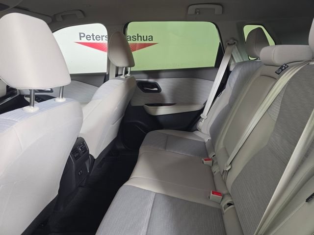 Used 2023 Pearl White Nissan SV image 12