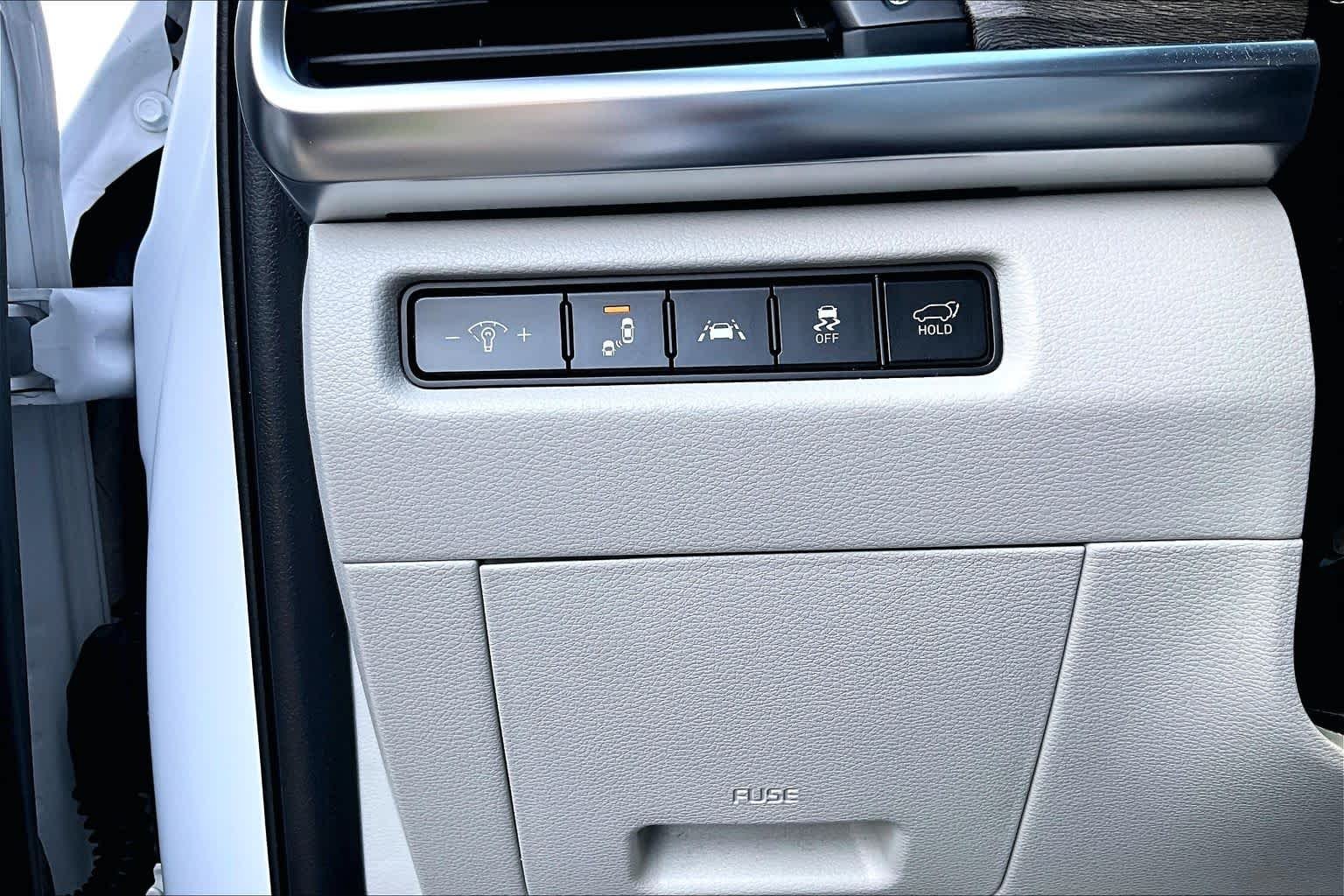 Used 2021 Glacial White Pearl Kia EX image 34
