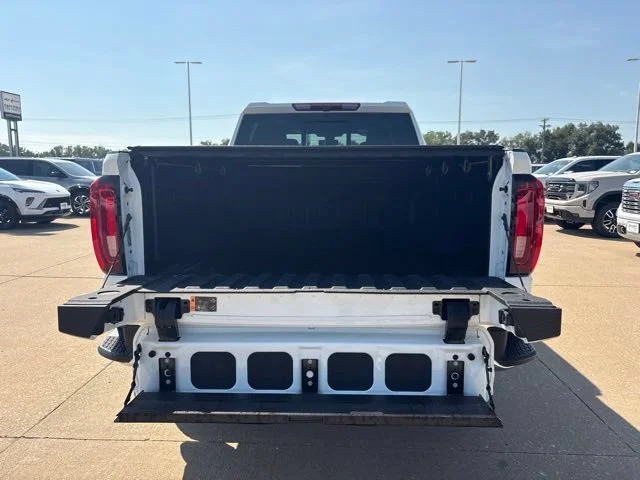 Used 2023 SUMMIT WHITE GMC SLT image 6