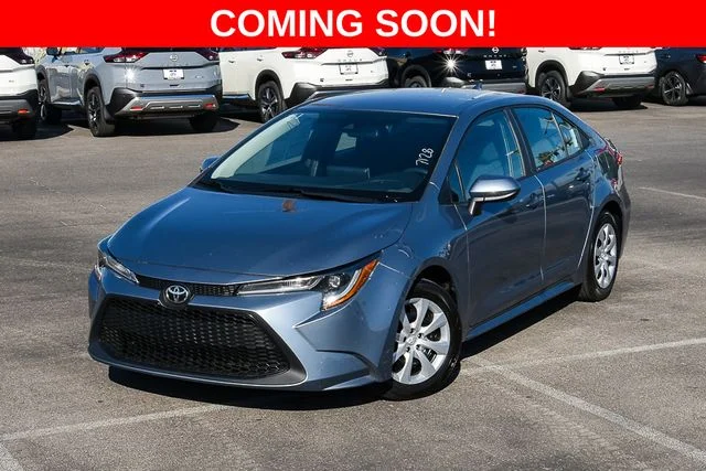 Used 2023  Toyota LE image 9