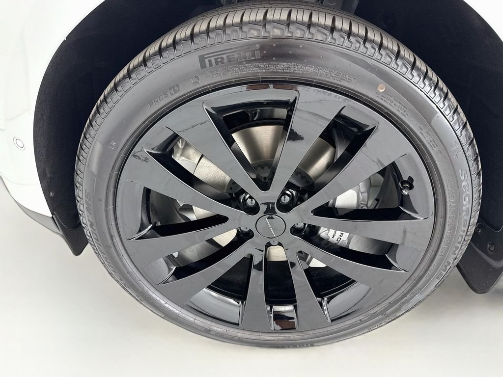 New 2026 Fuji White Land Rover SE image 30