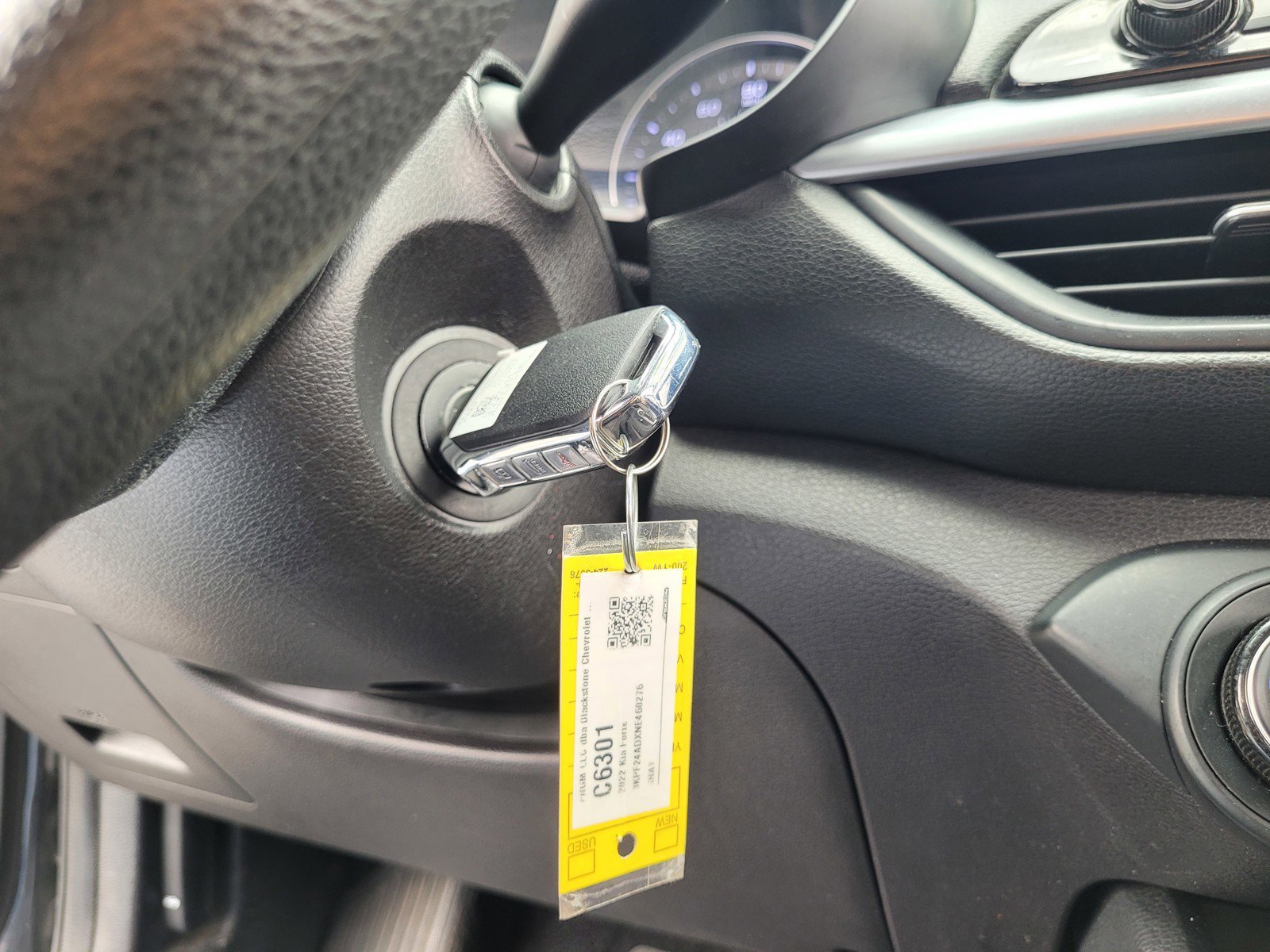 Used 2022 Gray Kia LXS image 20