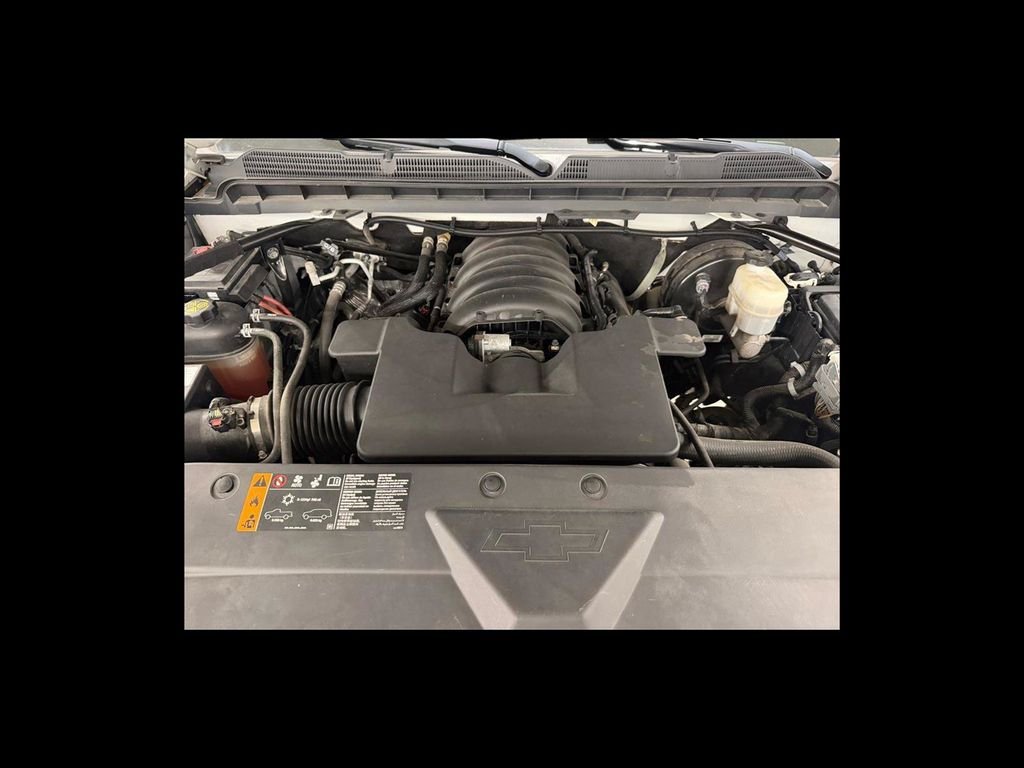 Used 2019 White Chevrolet LT image 21