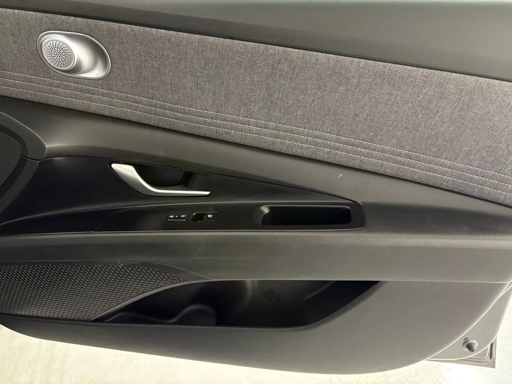 Used 2025 Gray Hyundai Limited image 43