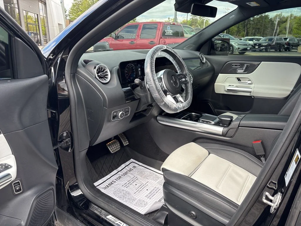 Used 2022 Night Black Mercedes-Benz GLA 35 AMG® image 10