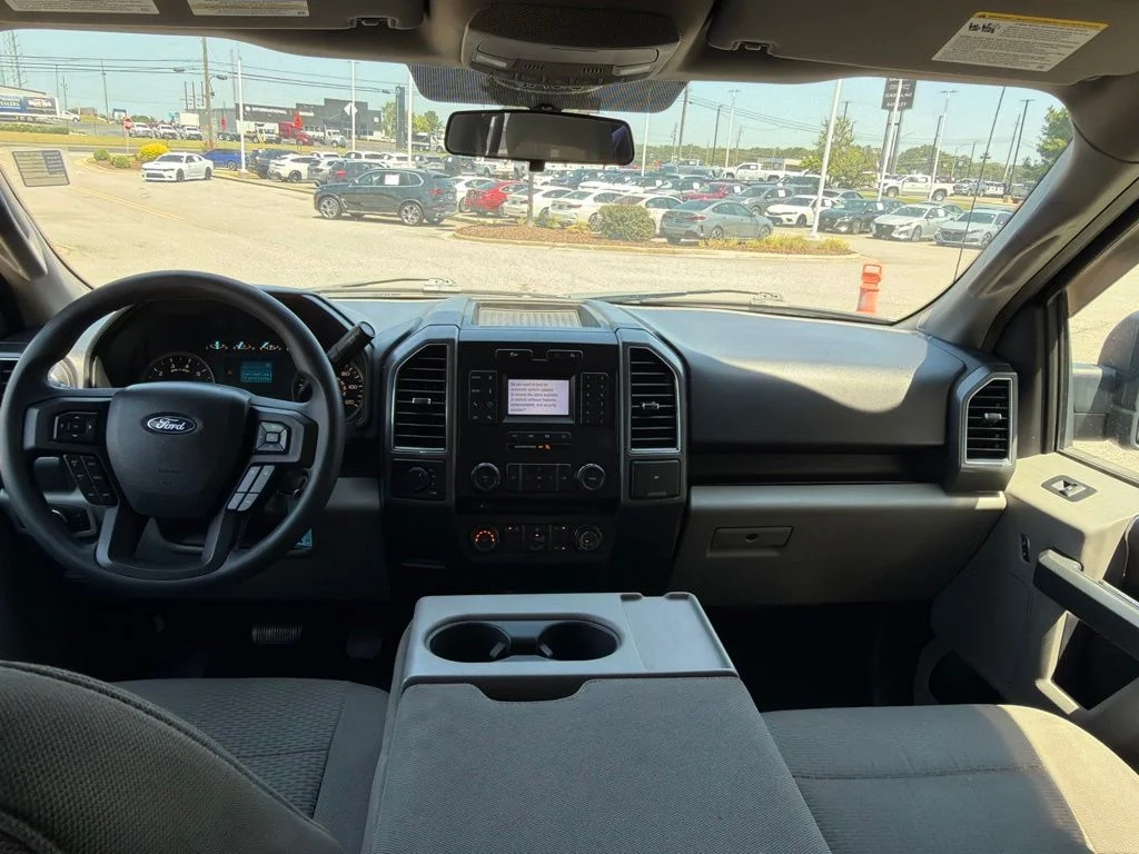 Used 2018 Gray Ford XLT image 27