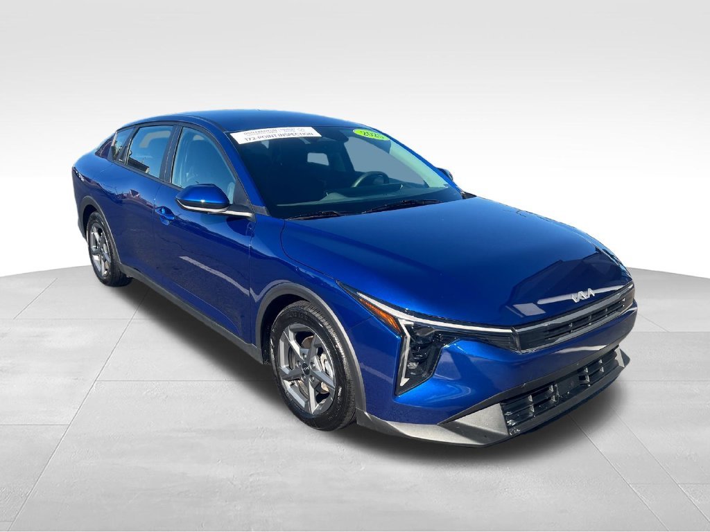 Used 2025 Blue Kia LXS image 8