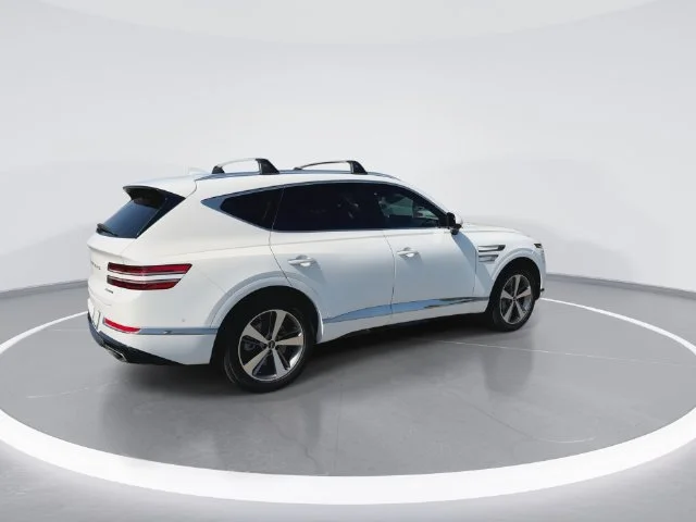 Used 2024 White Genesis 3.5T Advanced image 8