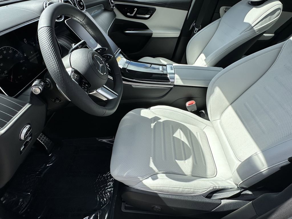 New 2026 MANUFAKTUR Alpine Grey Mercedes-Benz GLC 300 image 10
