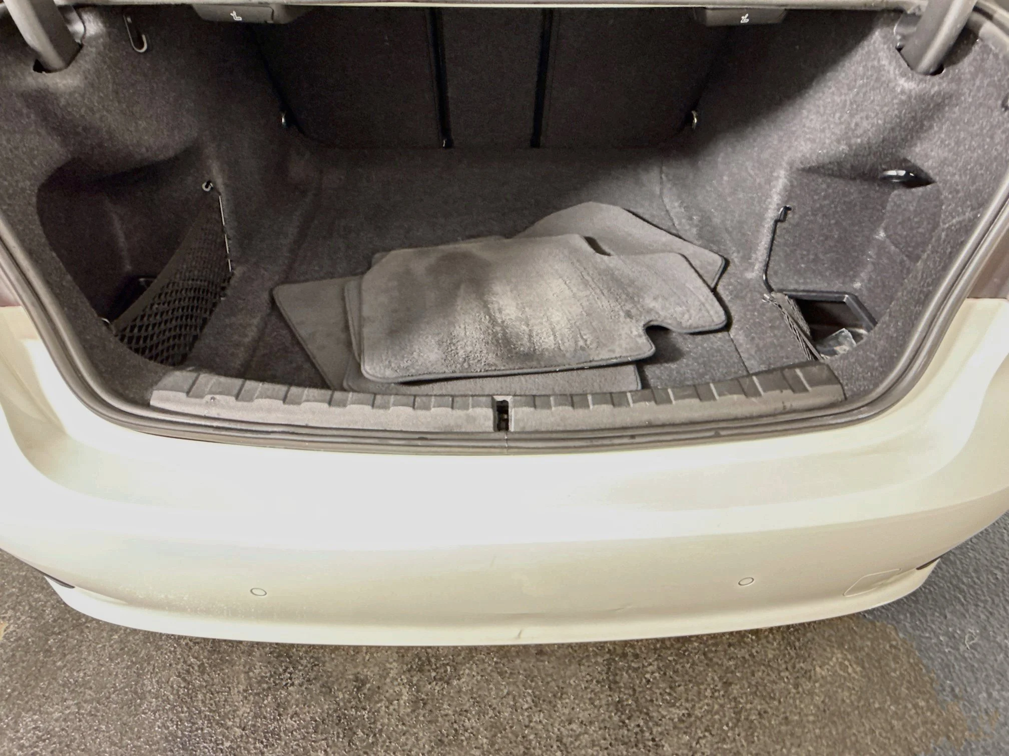 Used 2019 Alpine White BMW 330i image 31