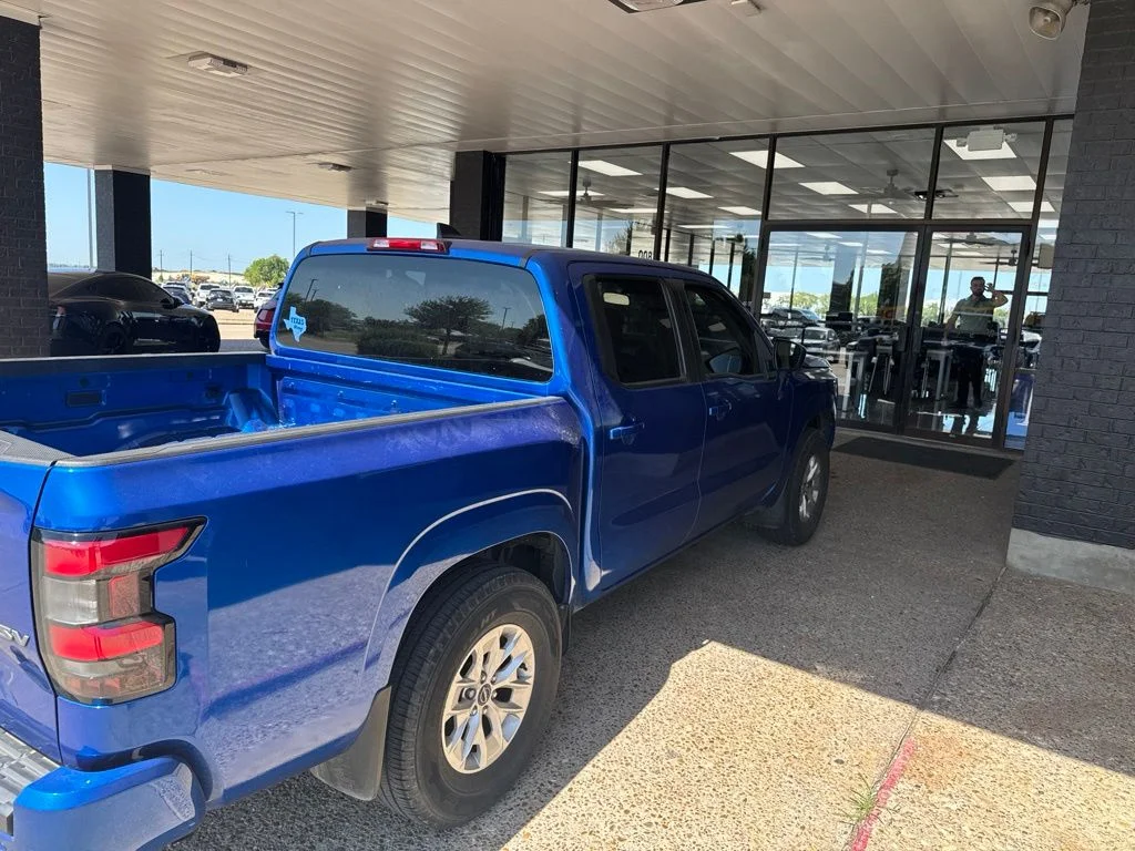 Used 2024 Blue Nissan SV image 4