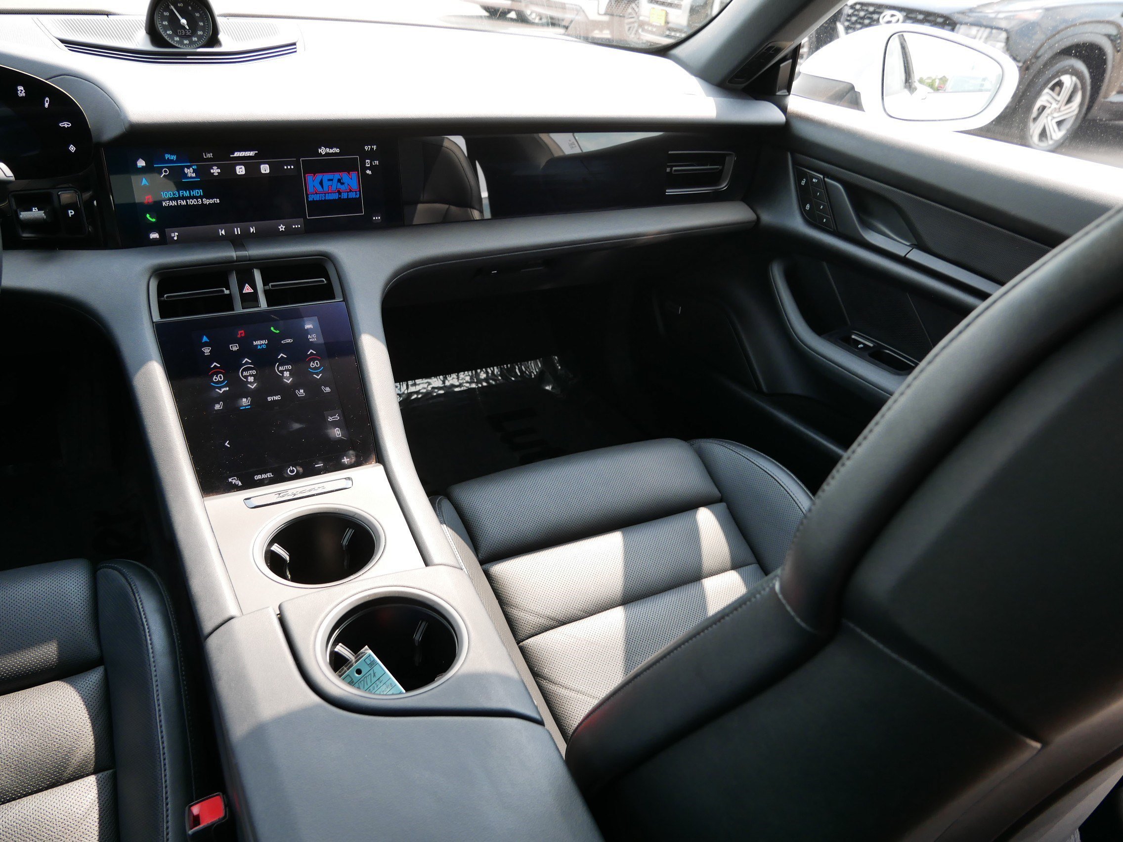 Used 2022 Carrar White Me Porsche 4 image 11