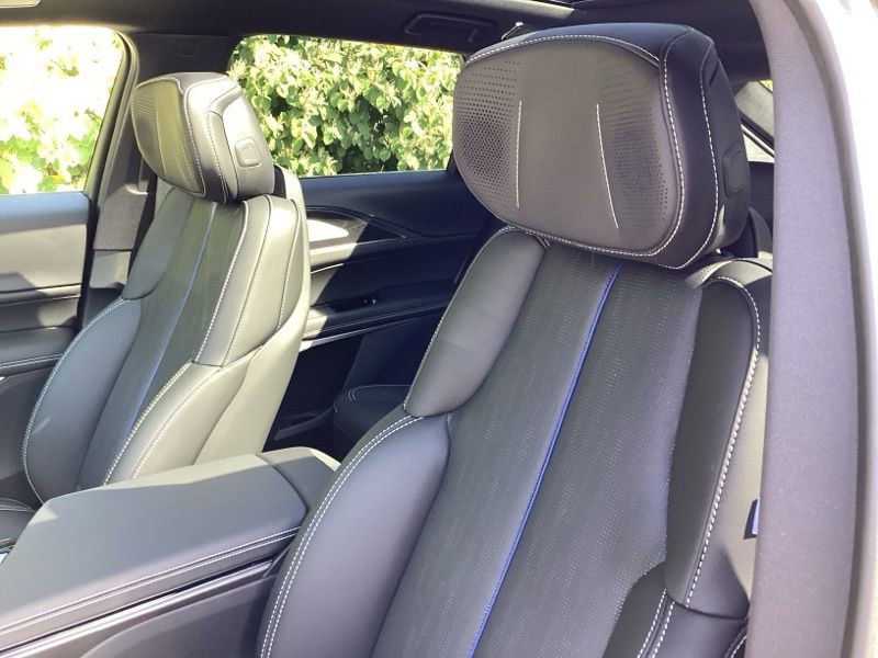 2026 Cadillac LYRIQ V - Photo 17