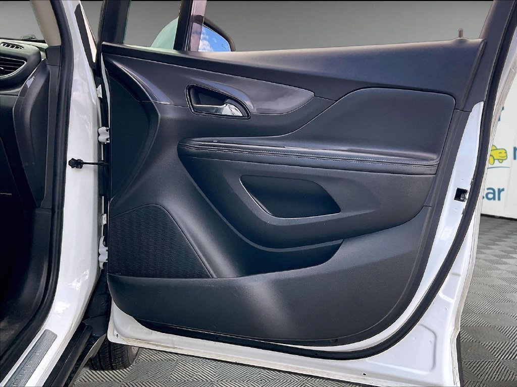 Used 2020 Summit White Buick Preferred image 11