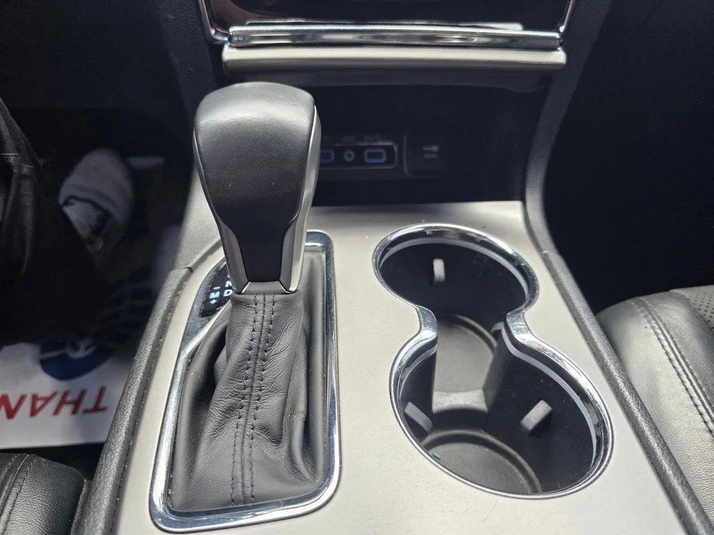 Used 2019 Gray Jeep Altitude image 17