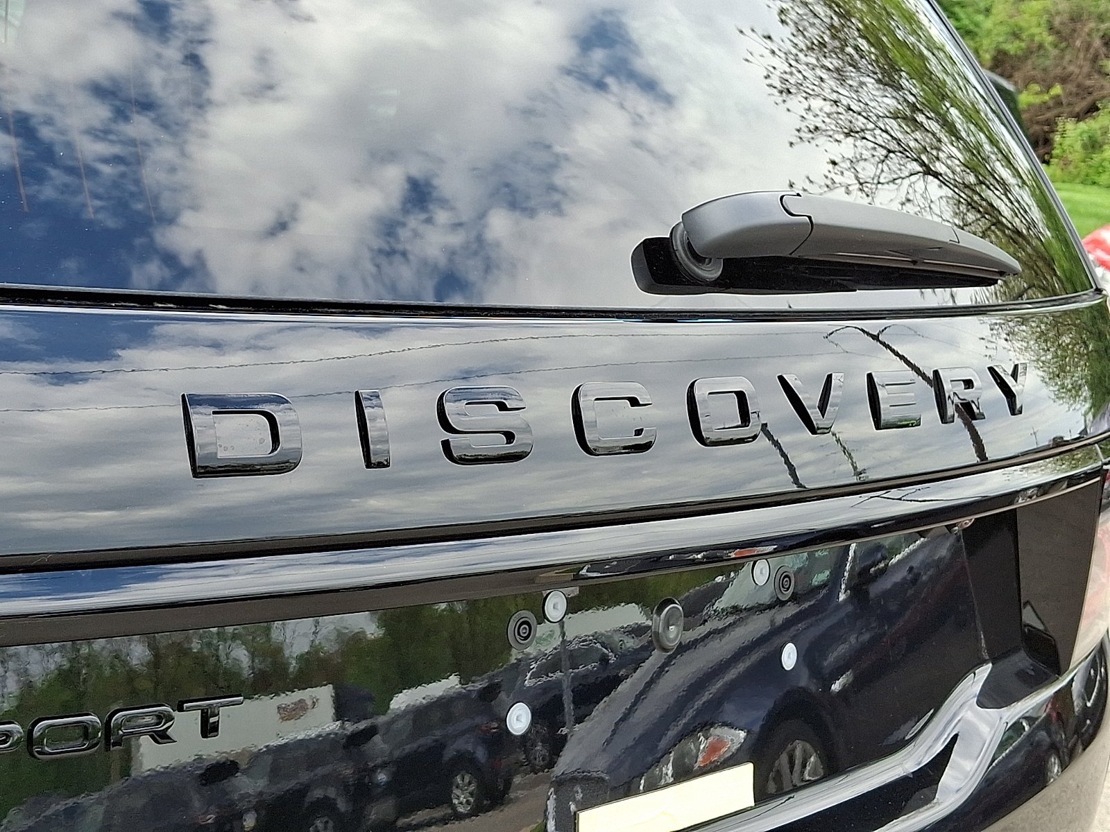New 2026 Santorini Black Land Rover Landmark image 23