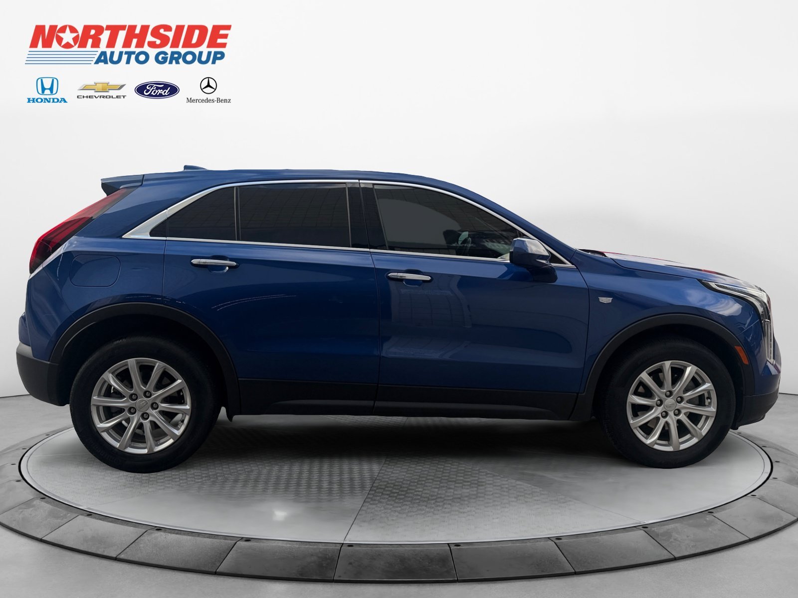 Certified Used 2023 Wave Metallic Cadillac FWD Luxury image 8