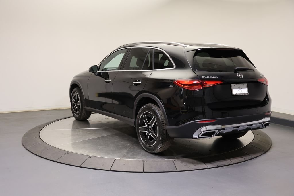 New 2026 Black Mercedes-Benz GLC 300 image 5