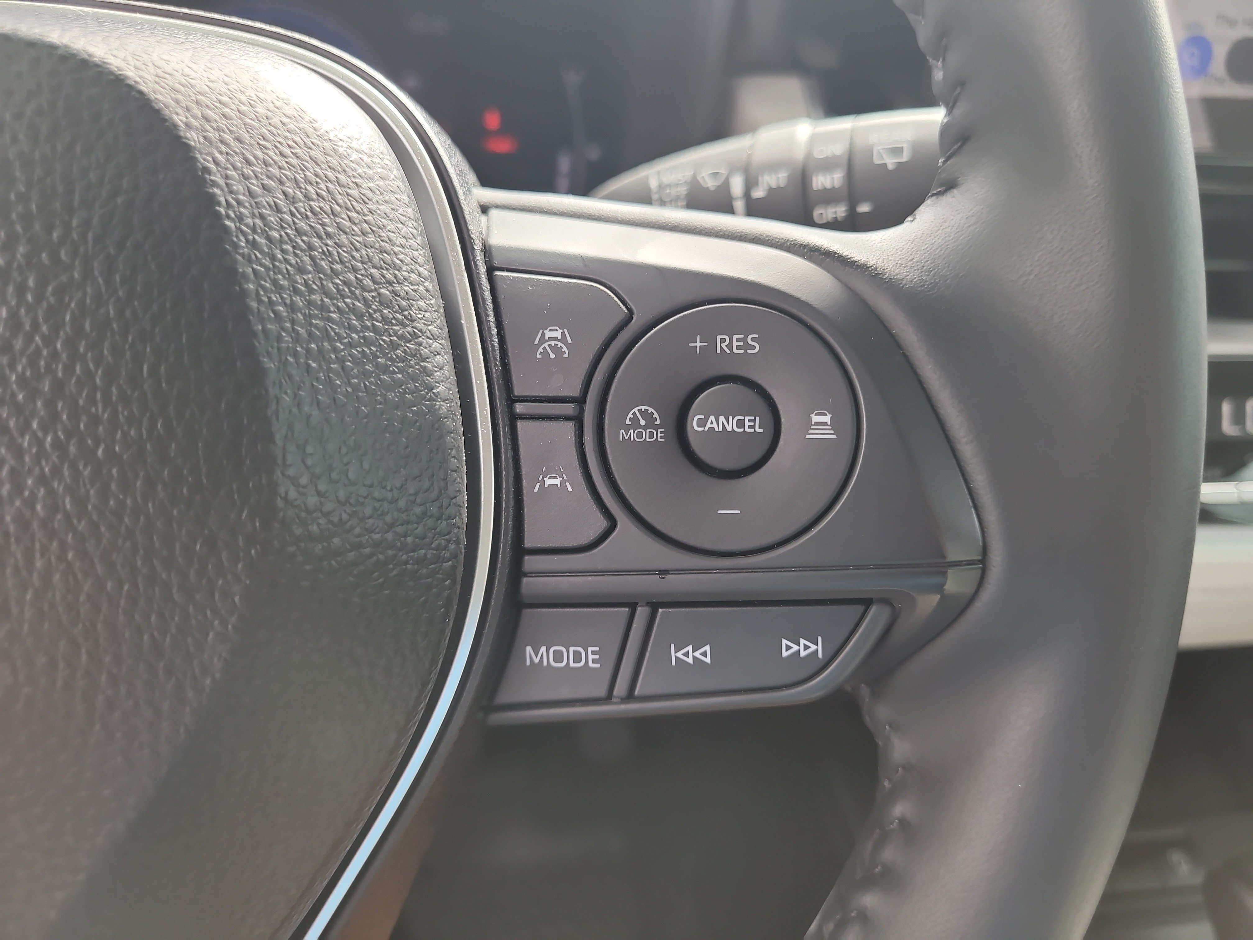 Used 2026 Pearl Toyota LE image 28