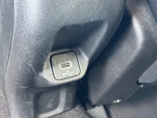 Used 2020 Red Jeep Latitude image 21
