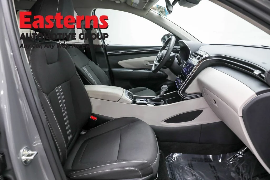Used 2024 Gray Hyundai SEL image 25