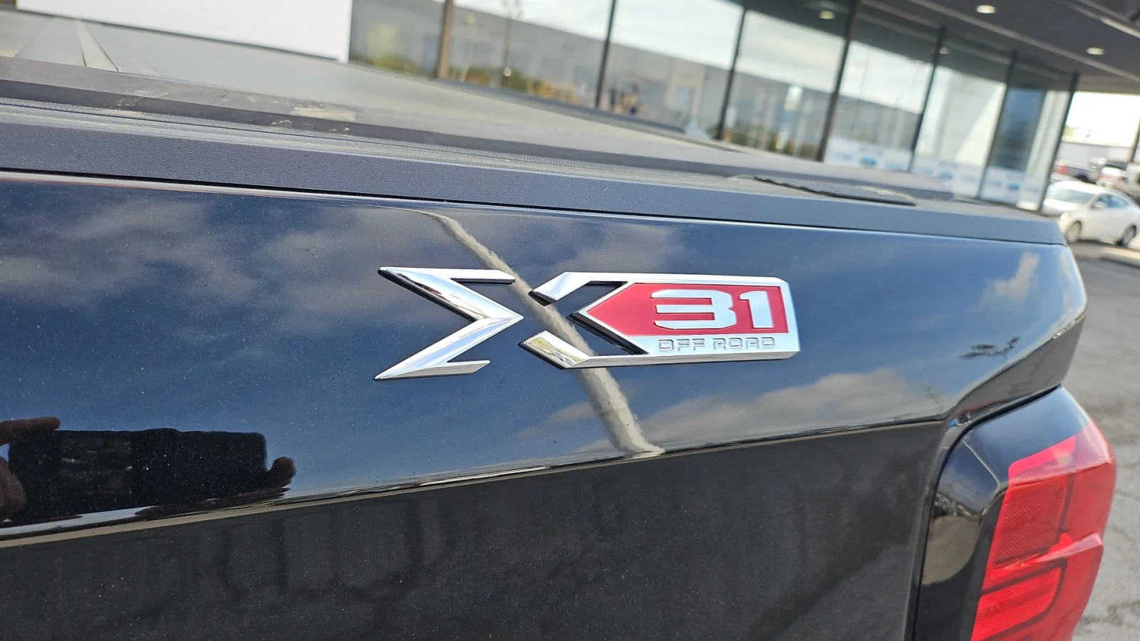 Used 2024 Black GMC SLT image 11