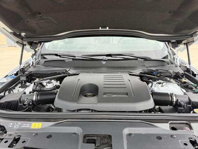 New 2026 Fuji White Land Rover Gemini Edition image 19