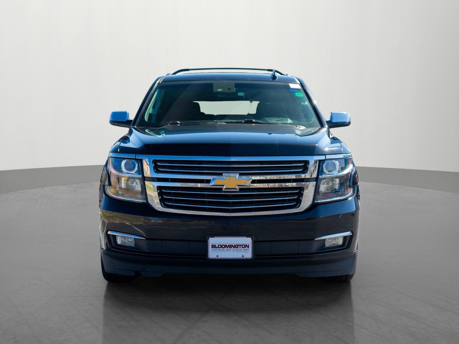 Used 2017 Chevrolet Suburban Premier with VIN 1GNSKJKC5HR181787 for sale in Minneapolis, Minnesota