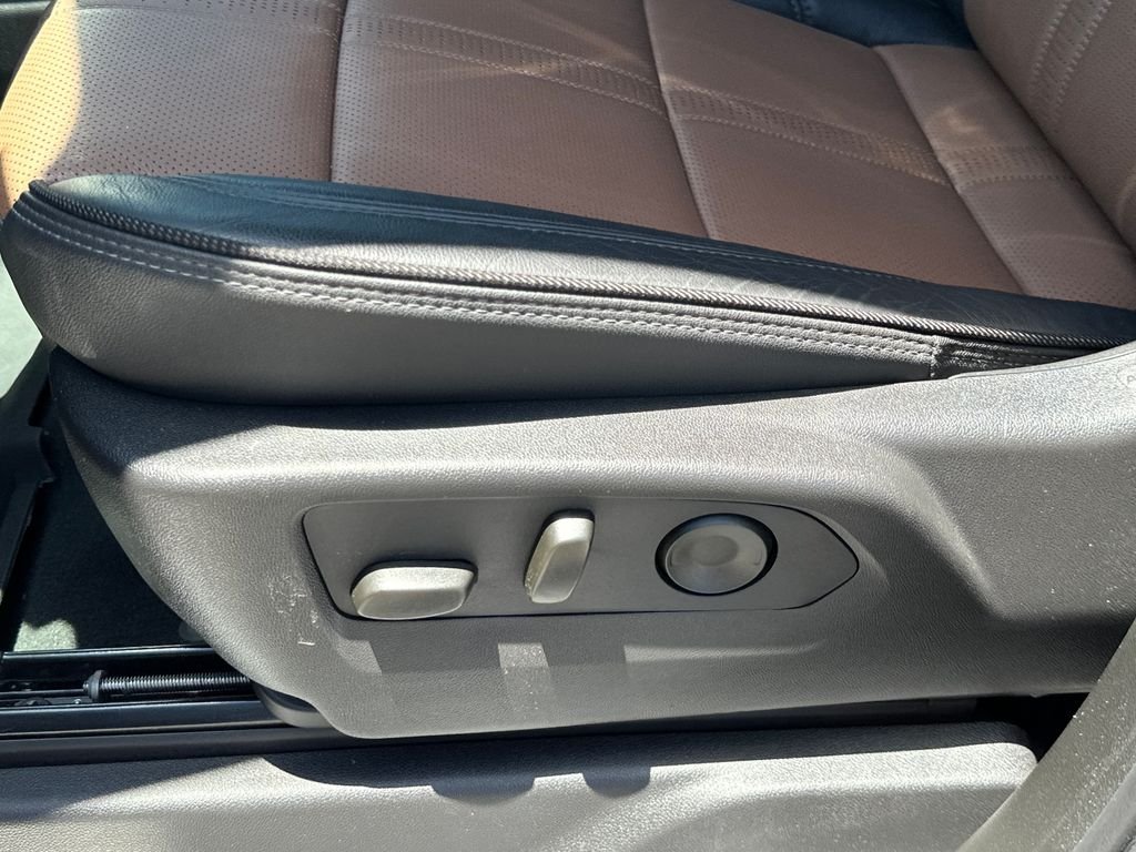 2025 Chevrolet Silverado 1500 High Country - Photo 14
