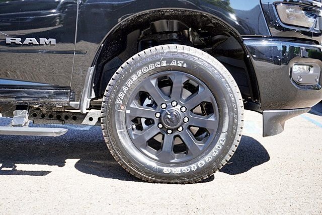 New 2026 Diamond Black Crystal Pearl-Coat Exterior Paint RAM Laramie image 8