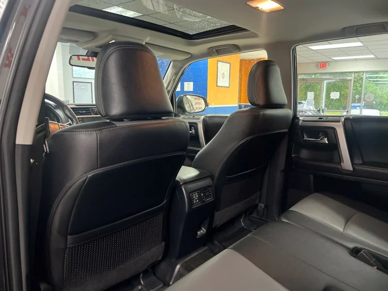 Used 2024  Toyota SR5 Premium image 16
