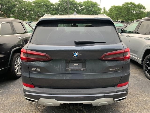 Used 2022 Gray BMW xDrive40i image 4