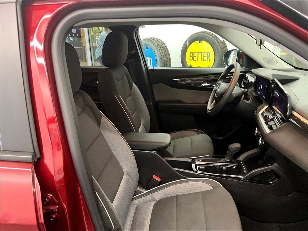 Used 2025 Red Chevrolet LT image 11