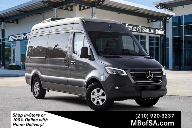 2025 Mercedes-Benz Sprinter Passenger Van Passenger 144 WB