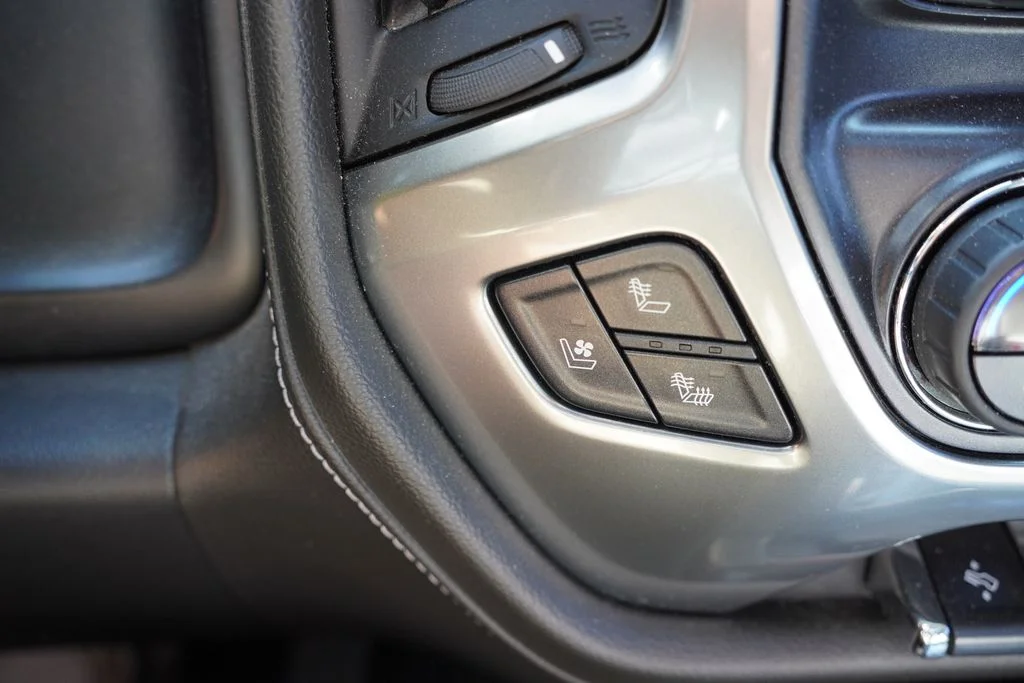 Used 2017 Black Chevrolet LTZ image 7