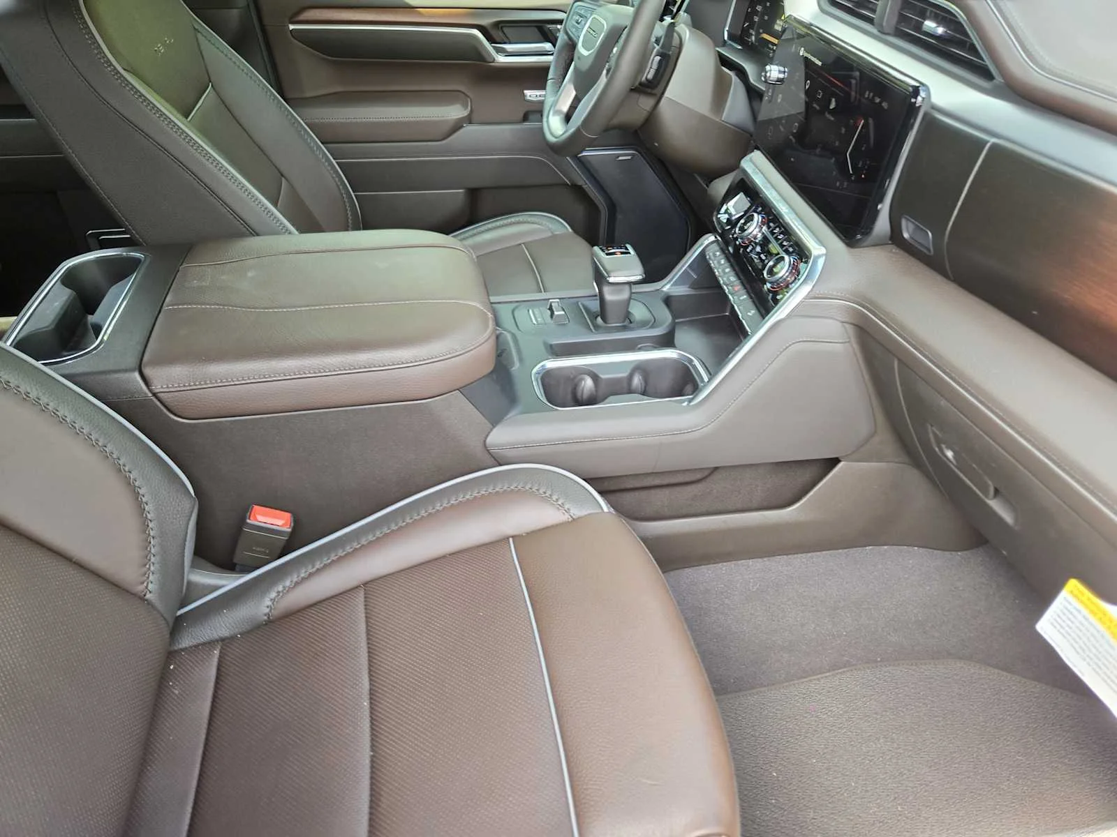 2026 GMC Sierra 1500 Denali - Photo 9