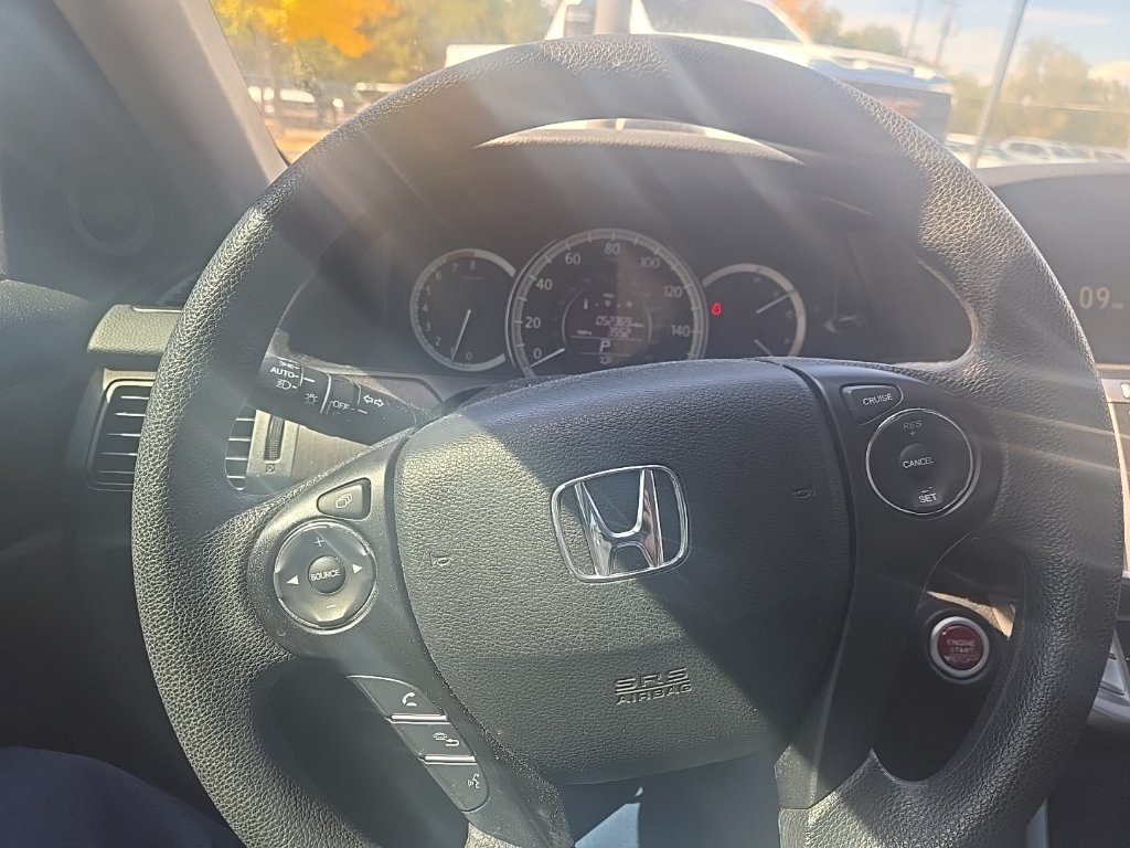 Used 2015  Honda EX image 11