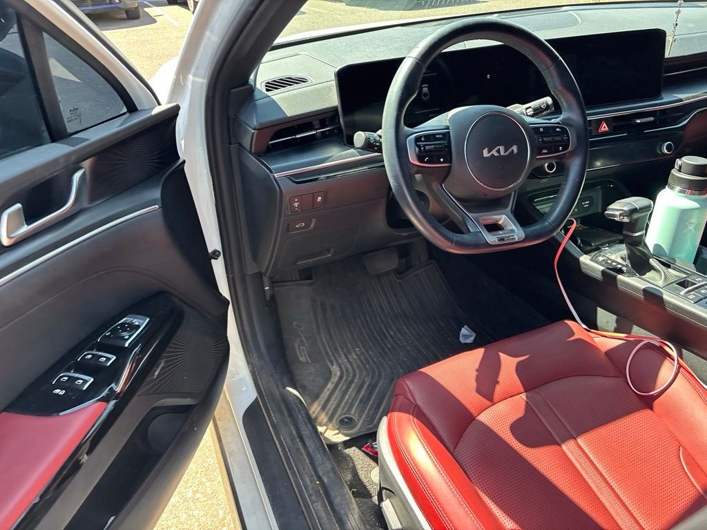 Used 2025 White Kia GT-Line image 18