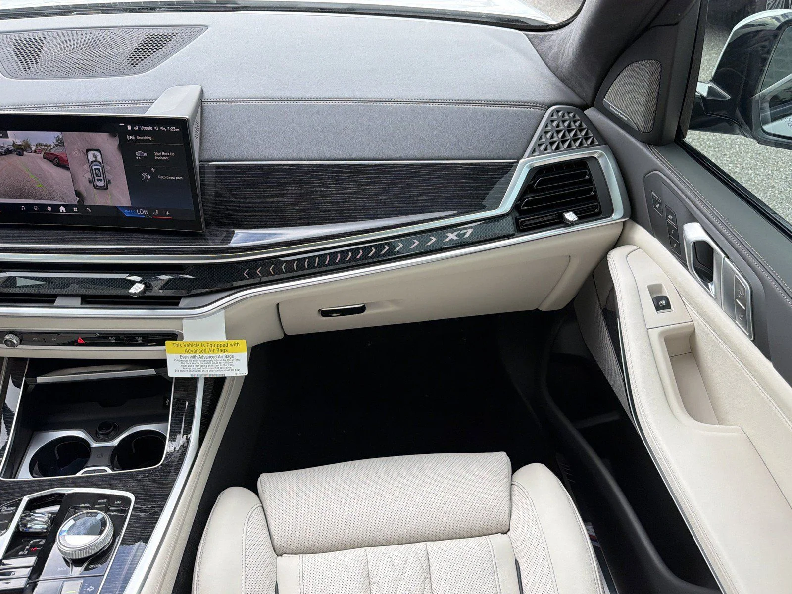 New 2027 Mineral White Metallic BMW xDrive40i image 18