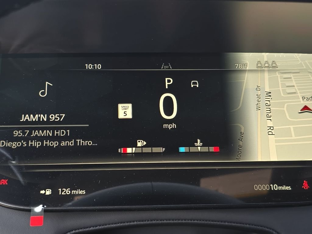 New 2026 Santorini Black Land Rover SE image 20