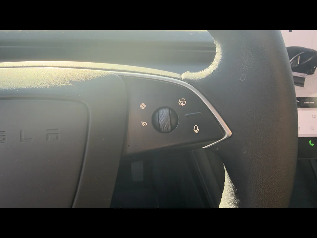 Used 2025  Tesla Long Range image 9