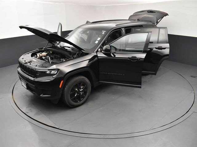 Used 2024 Black Jeep Altitude X image 27