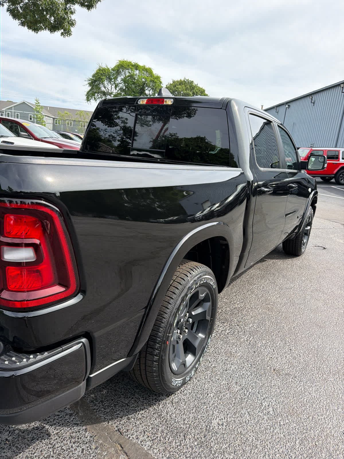 New 2026 Diamond Black Crystal Pearl-Coat Exterior Paint RAM Big Horn image 21