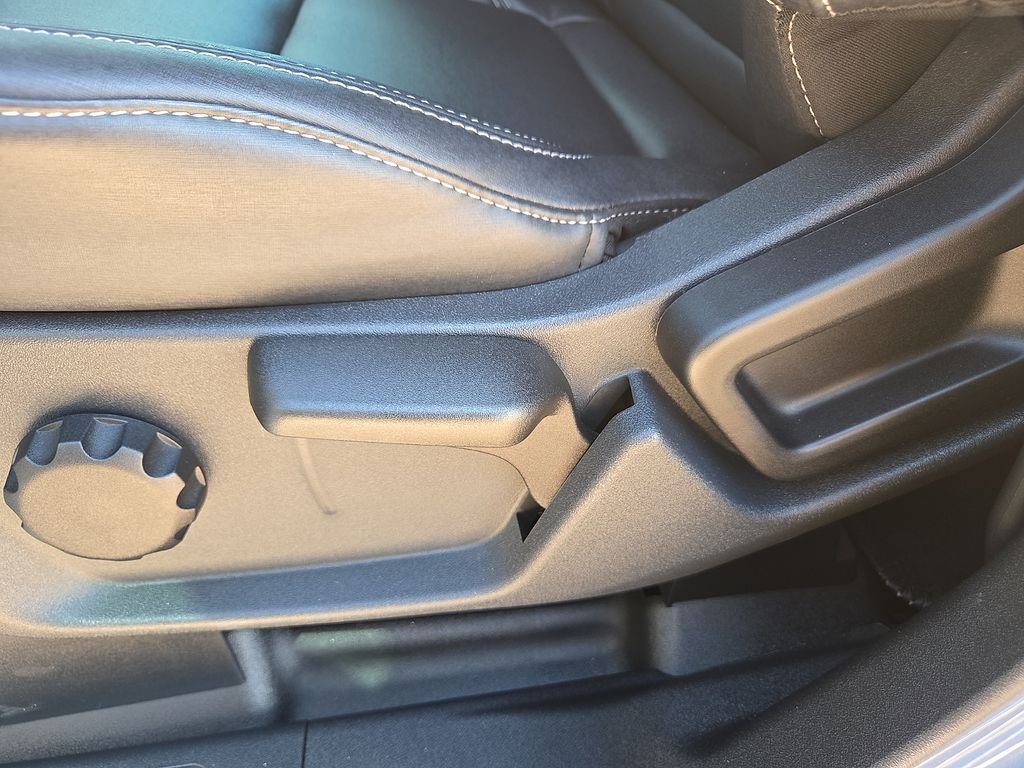 Used 2025 Azure Gray Metallic Ford Badlands image 19