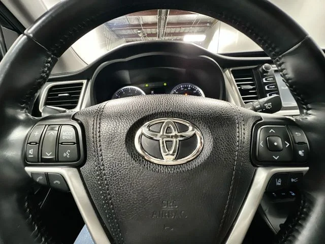 Certified Used 2017 Silver Toyota SE image 11